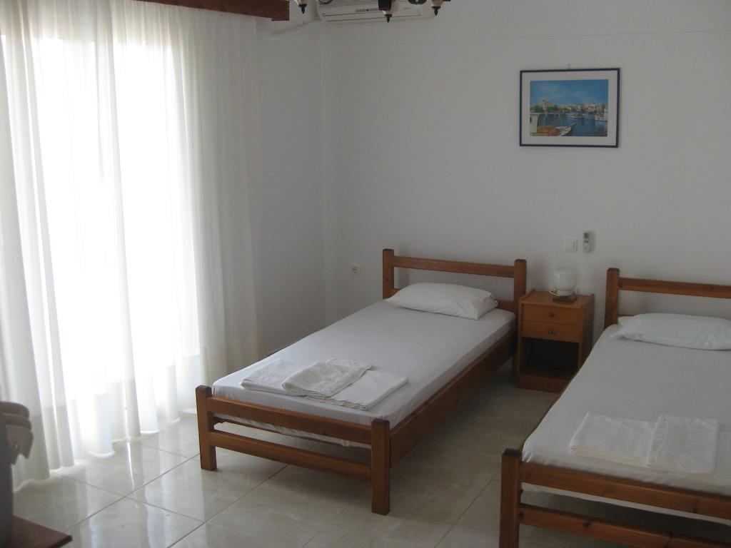 Maravelias House Hotel Archangelos  Phòng bức ảnh